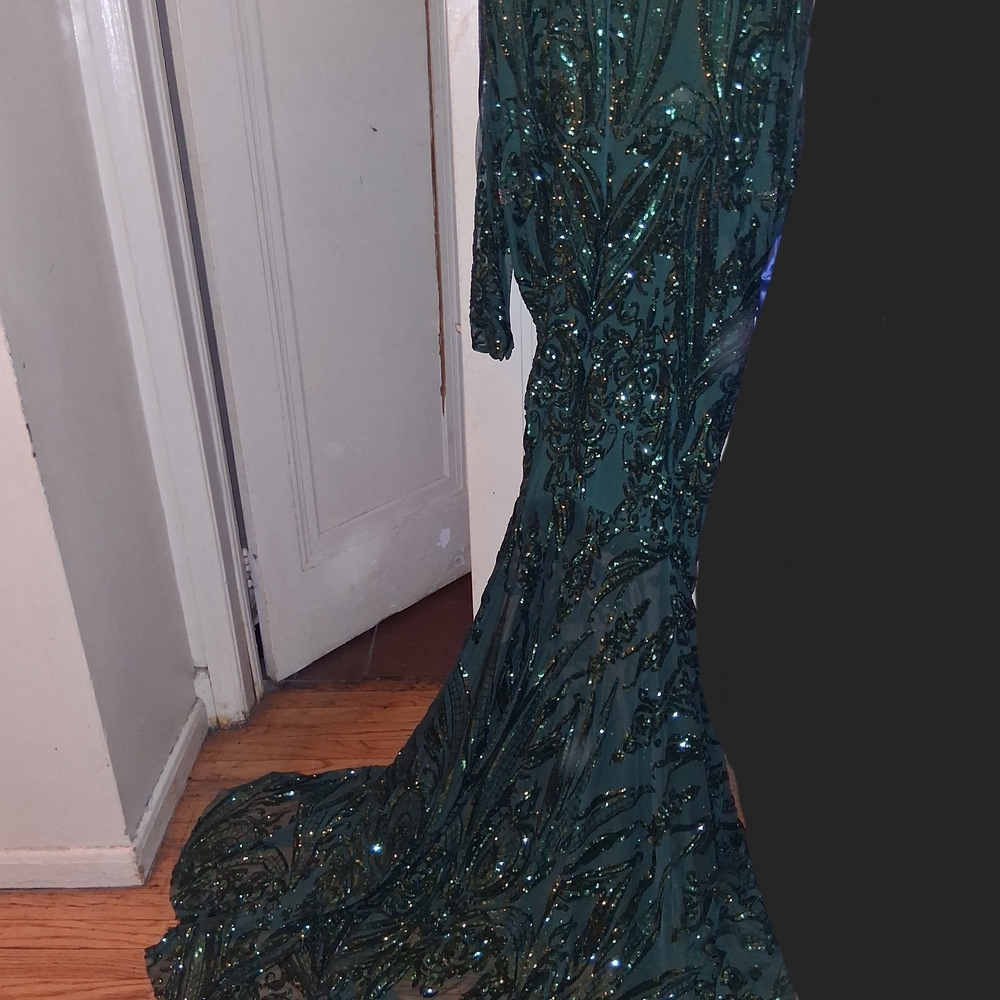 Elegant Green Sequin Prom Dress